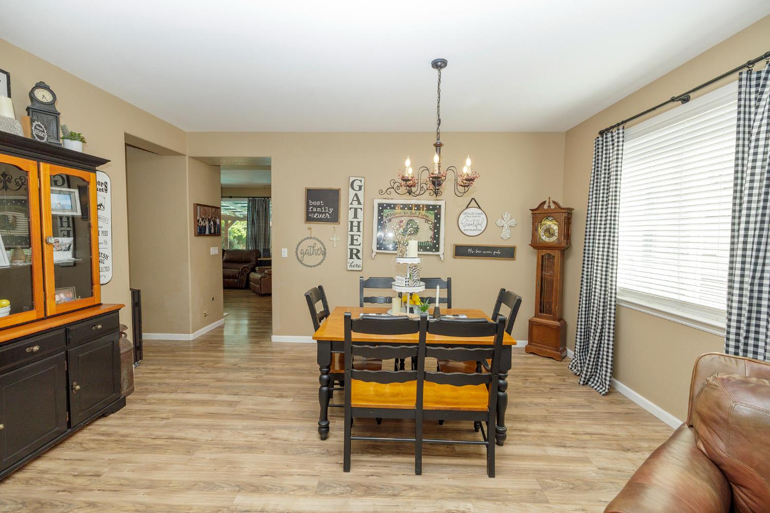 2101 Huxley Way, Modesto, CA 95356