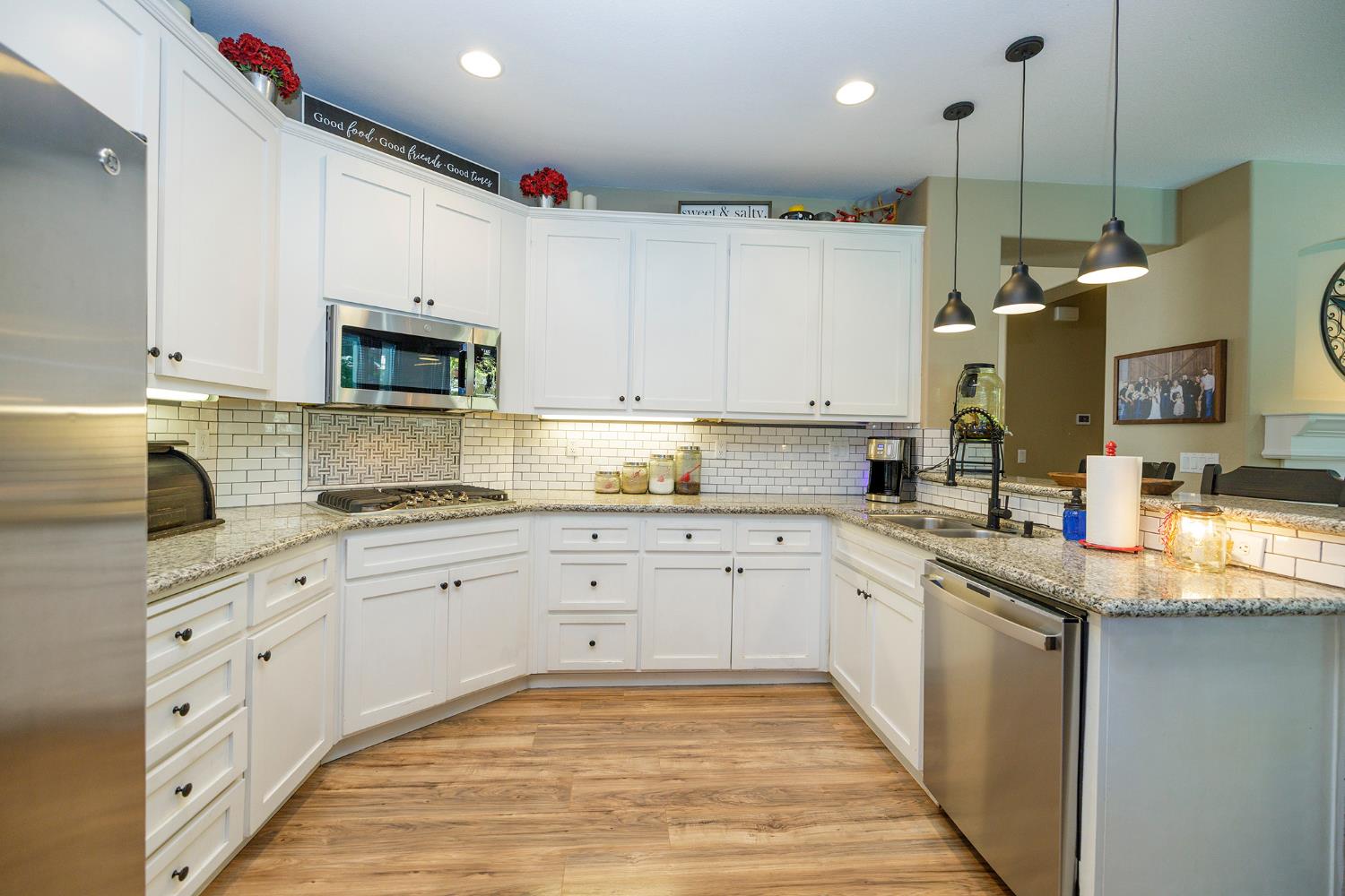 2101 Huxley Way, Modesto, CA 95356