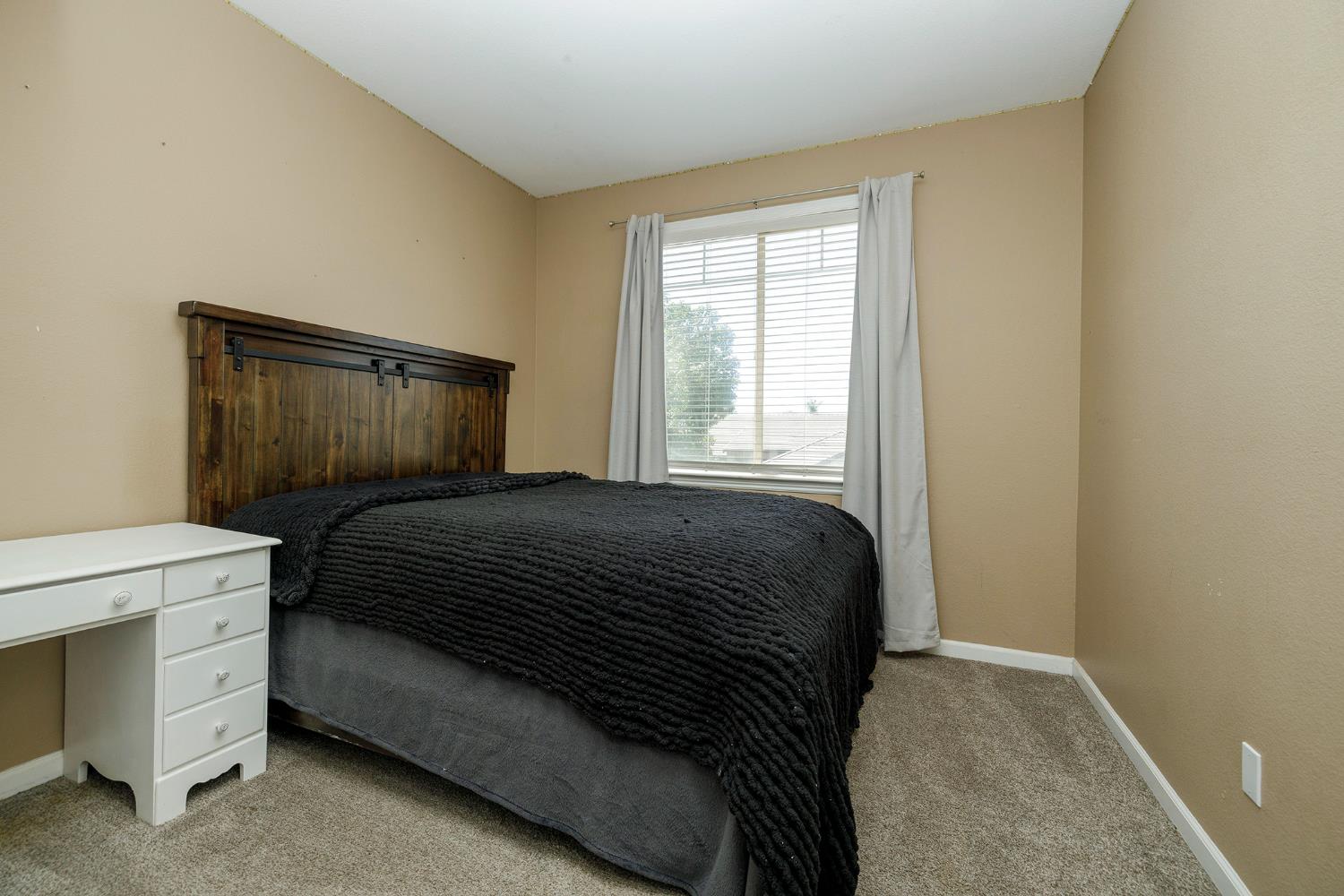 2101 Huxley Way, Modesto, CA 95356