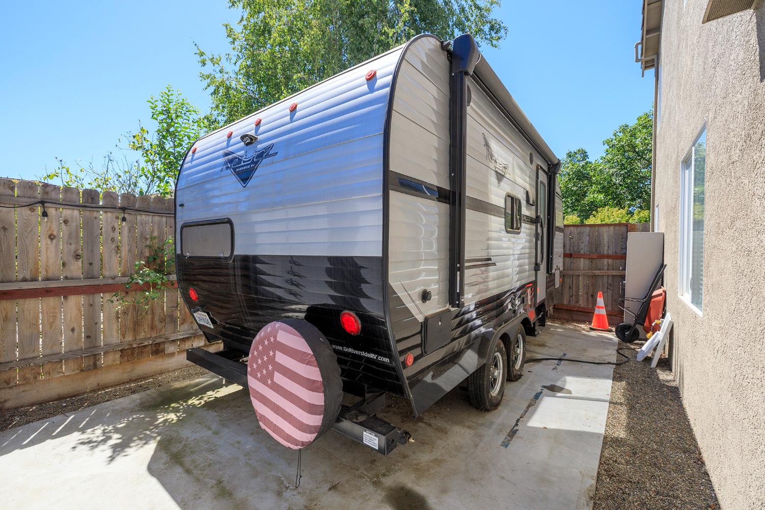 2101 Huxley Way, Modesto, CA 95356