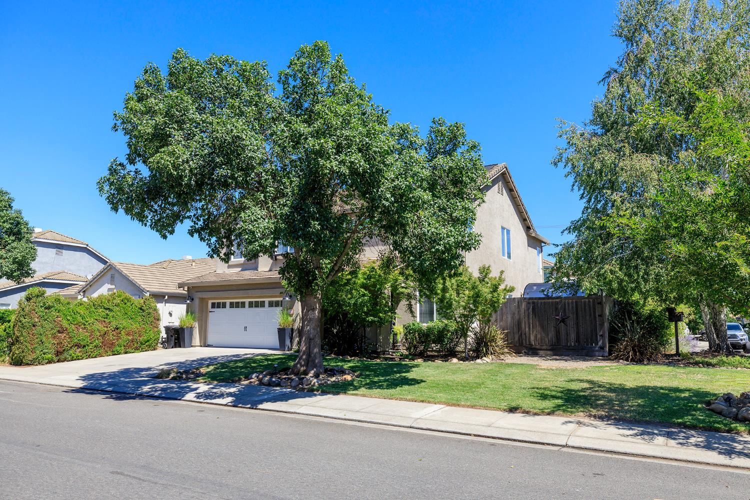 2101 Huxley Way, Modesto, CA 95356