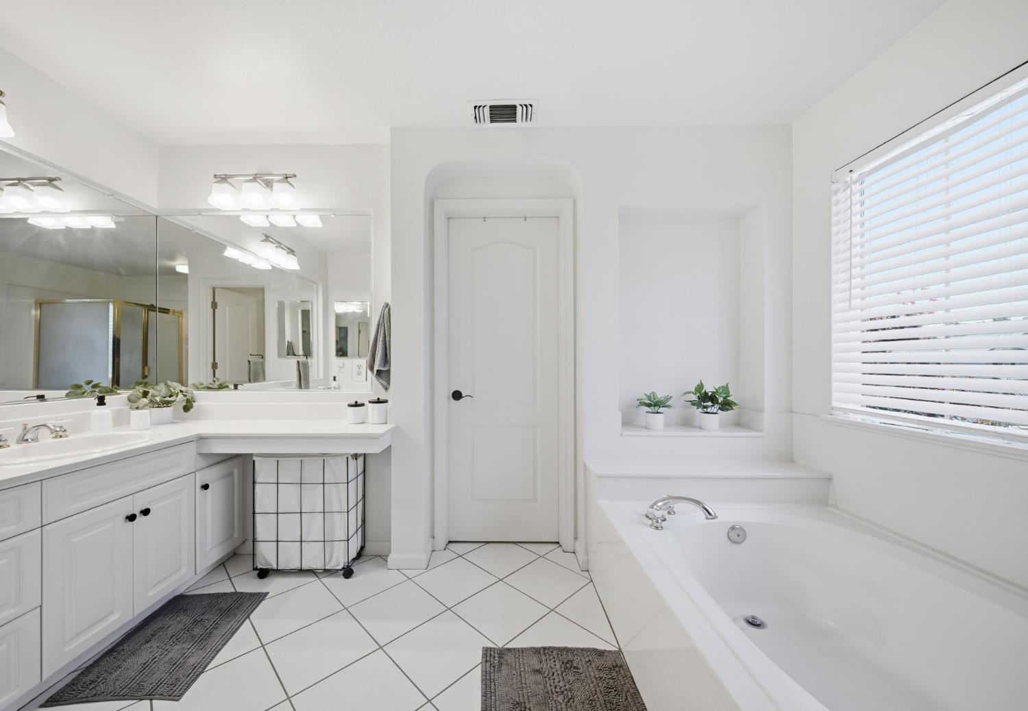 4385 Bellevue Ct, Turlock, CA 95382