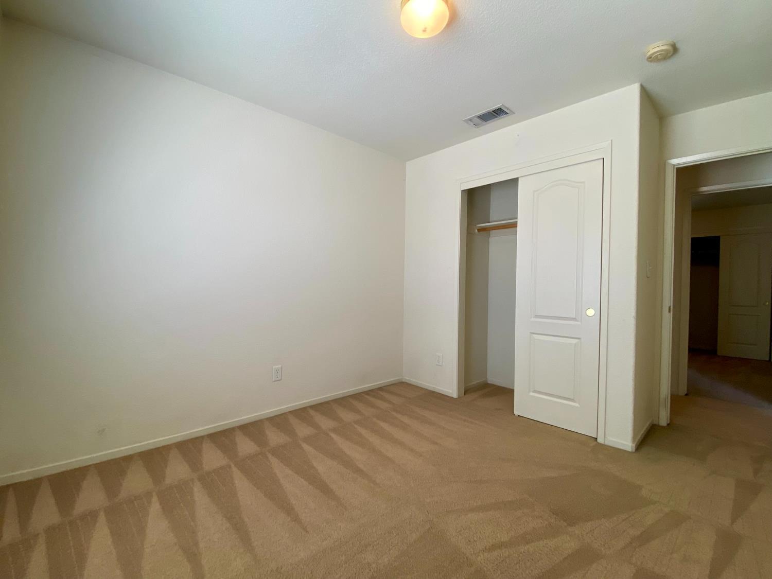 531 Fairmont Dr, Los Banos, CA 93635