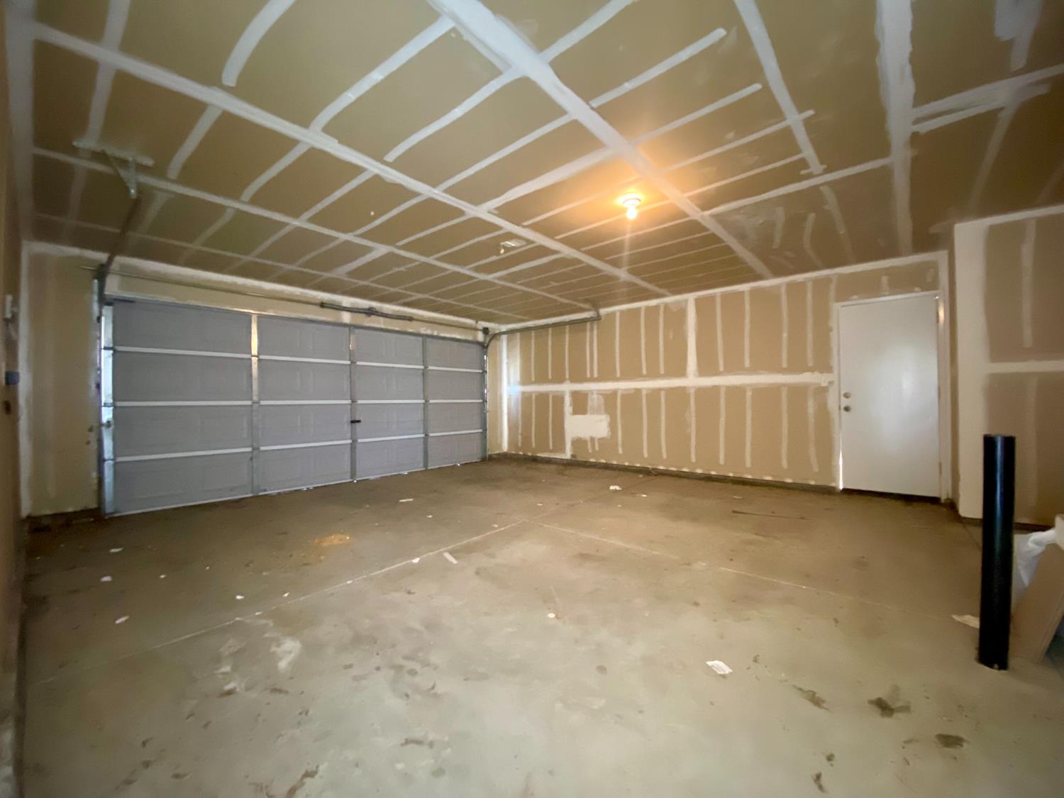 531 Fairmont Dr, Los Banos, CA 93635
