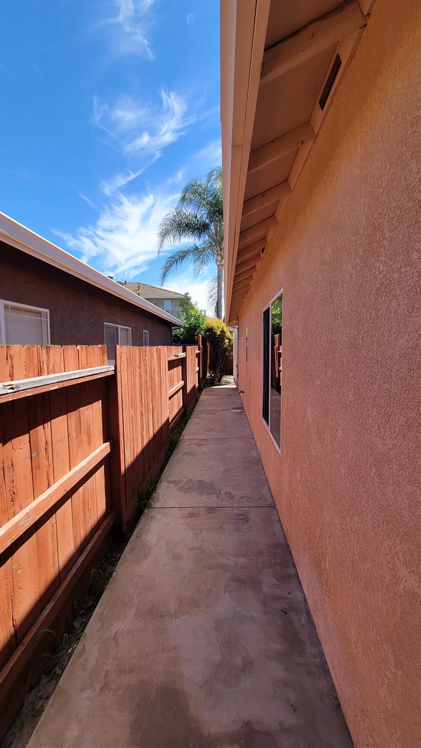 3308 Sharon Ave, Modesto, CA 95355