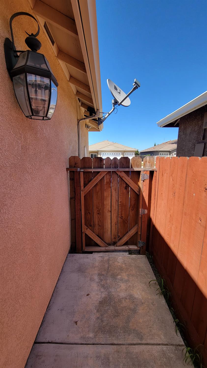 3308 Sharon Ave, Modesto, CA 95355
