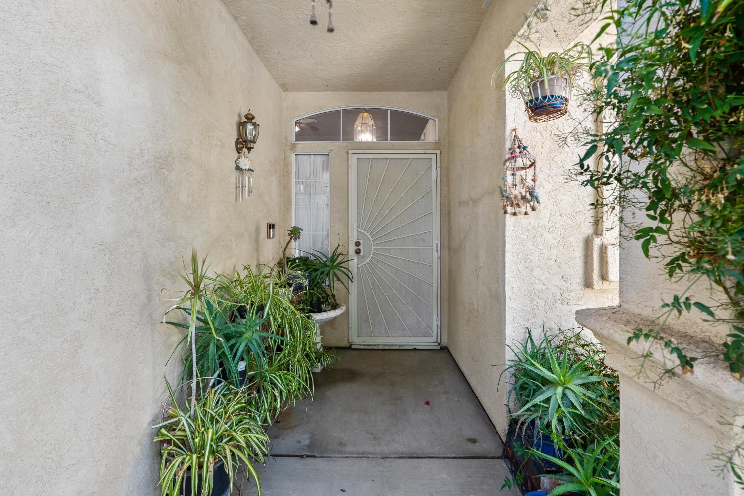 766 Willmott Ave, Los Banos, CA 93635