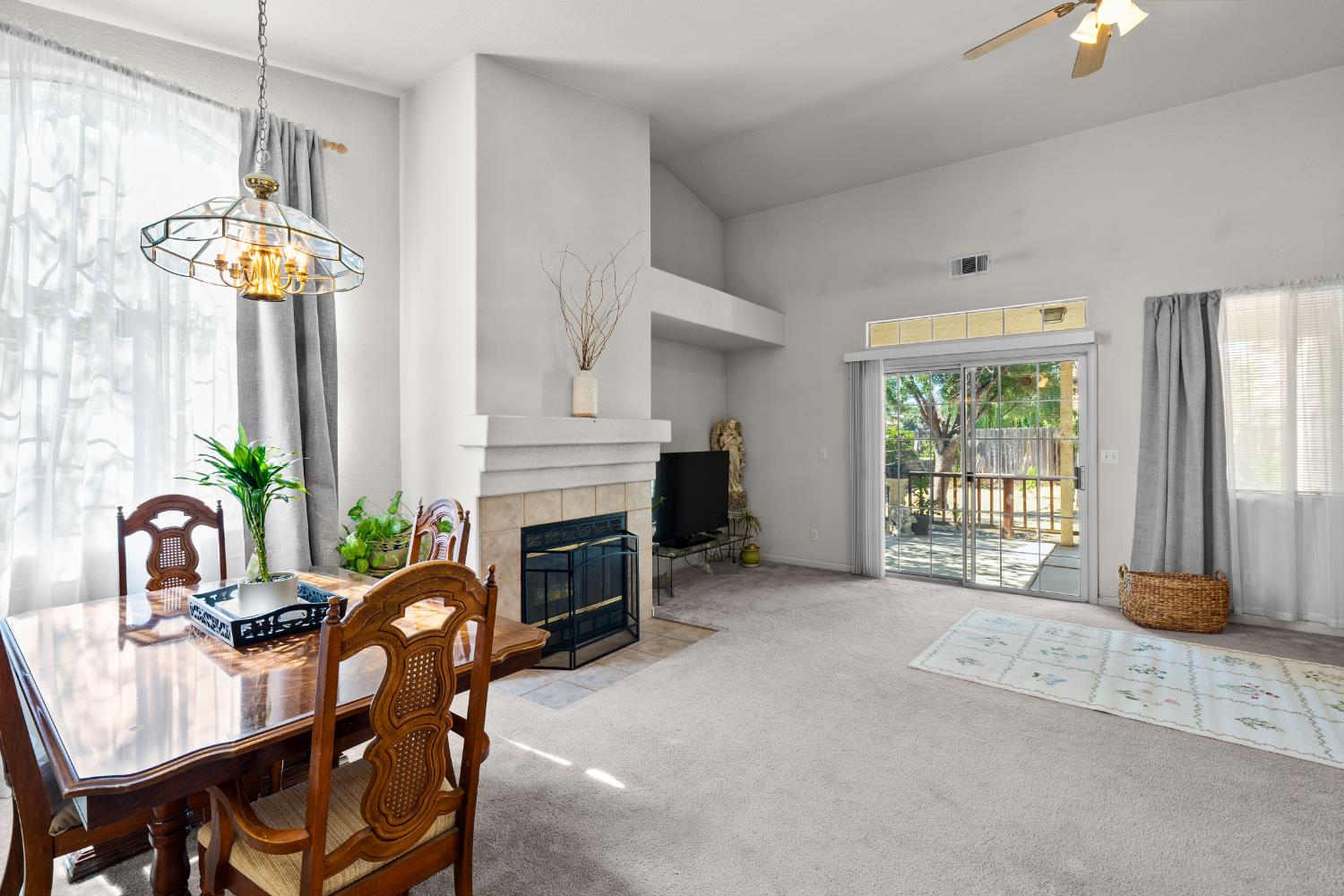 766 Willmott Ave, Los Banos, CA 93635