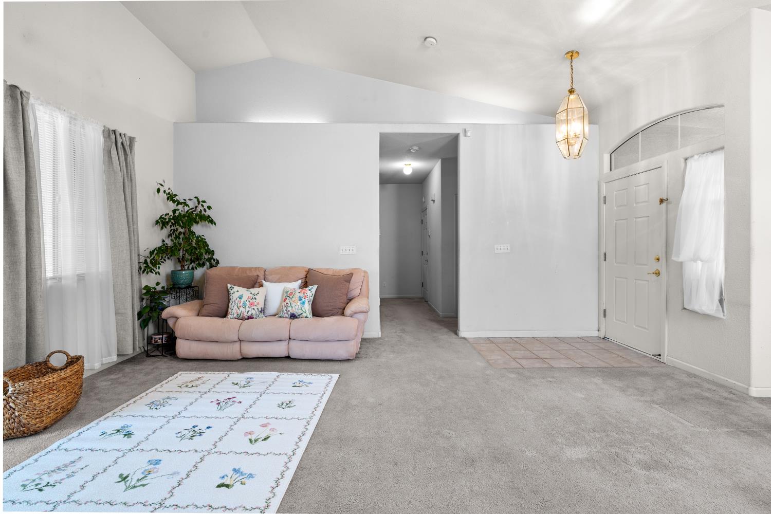 766 Willmott Ave, Los Banos, CA 93635