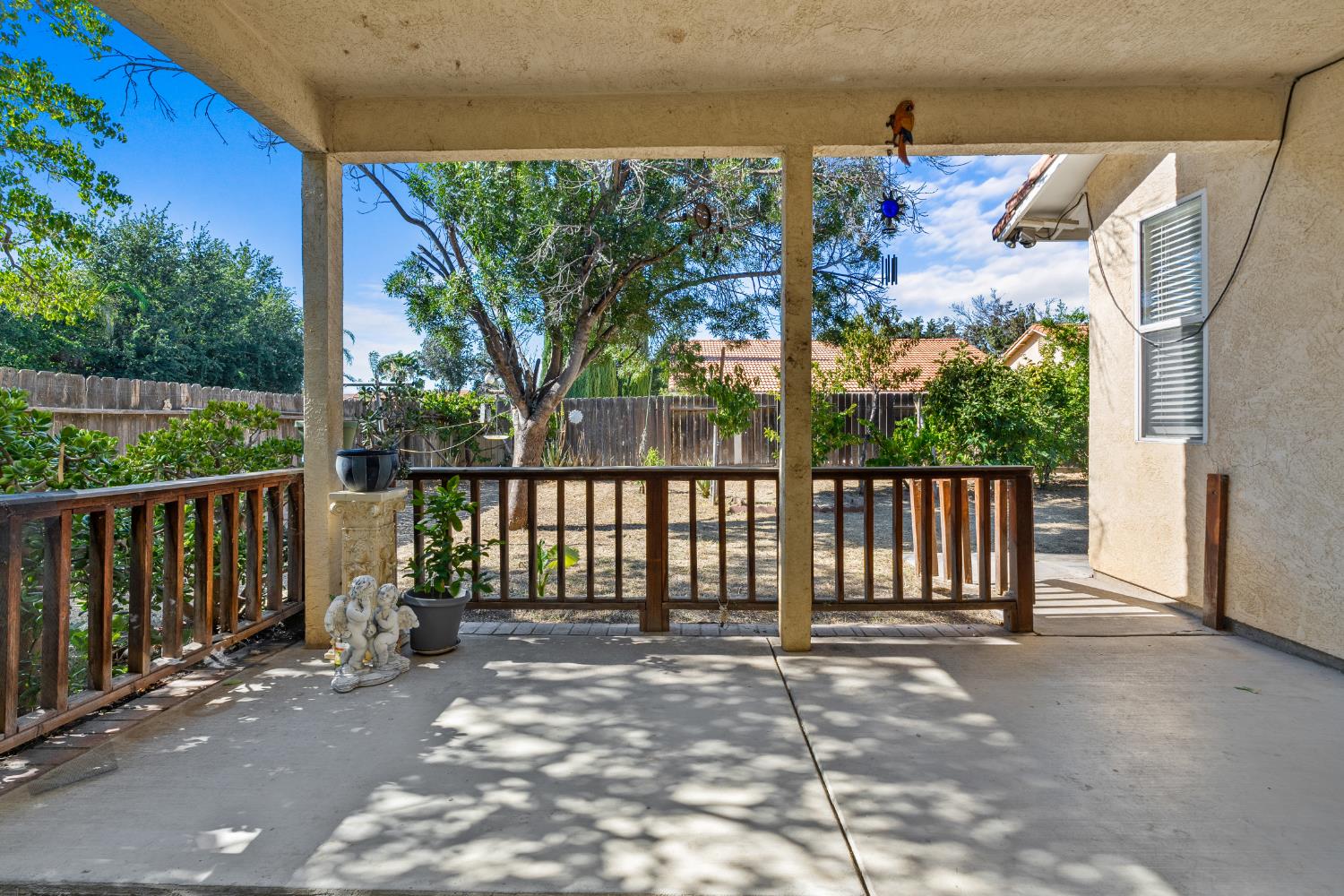766 Willmott Ave, Los Banos, CA 93635