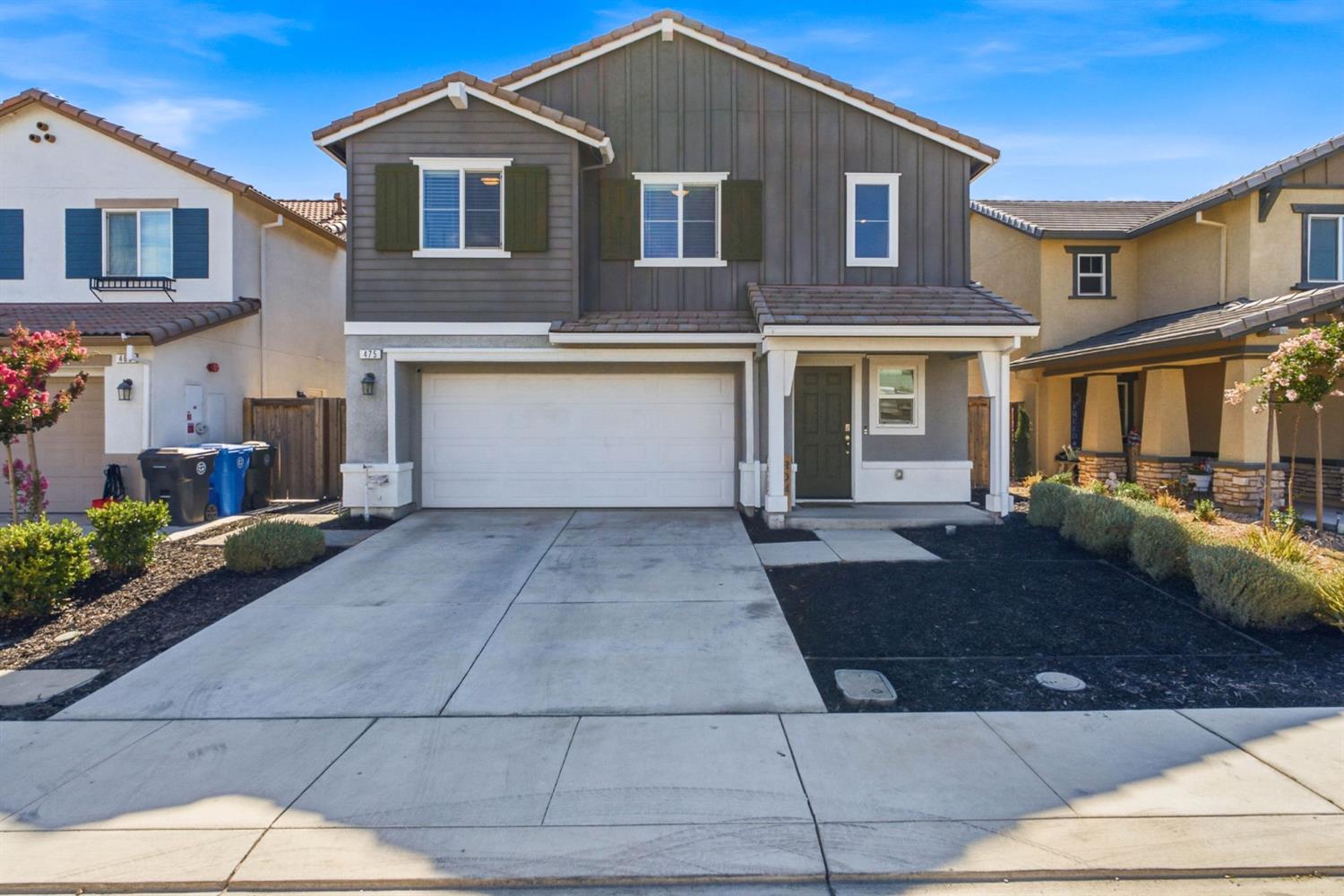 475 Half Dome Dr, Manteca, CA 95337