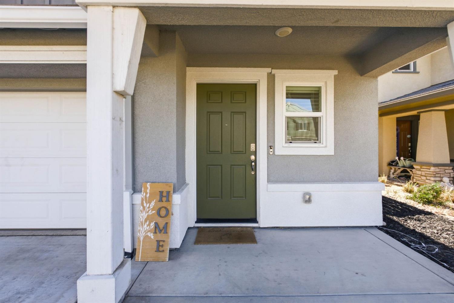 475 Half Dome Dr, Manteca, CA 95337