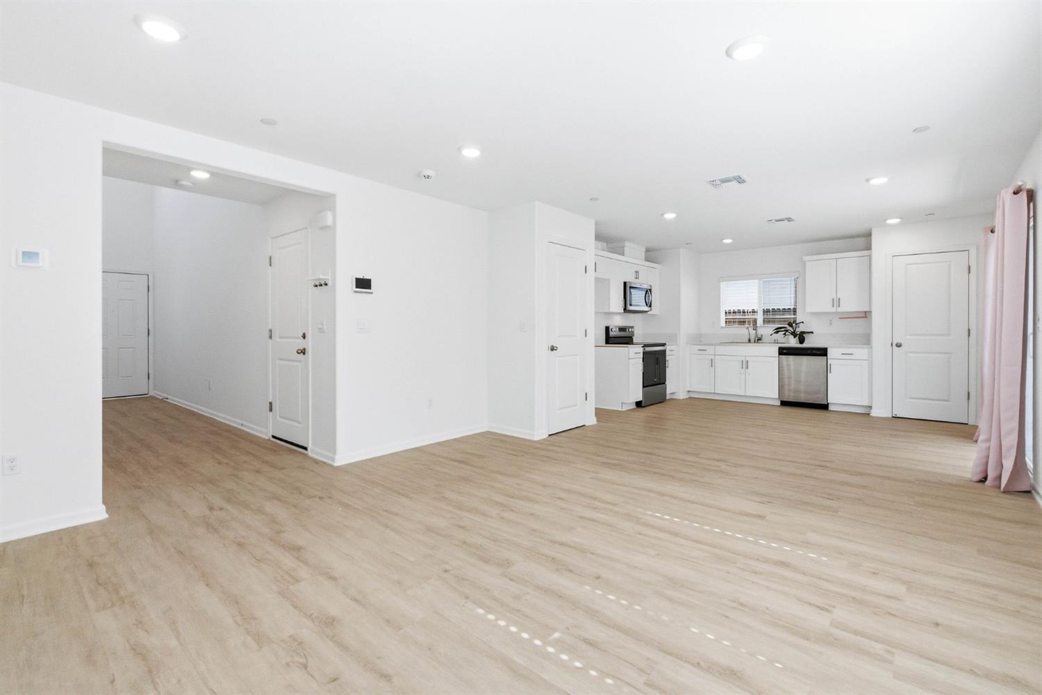 475 Half Dome Dr, Manteca, CA 95337