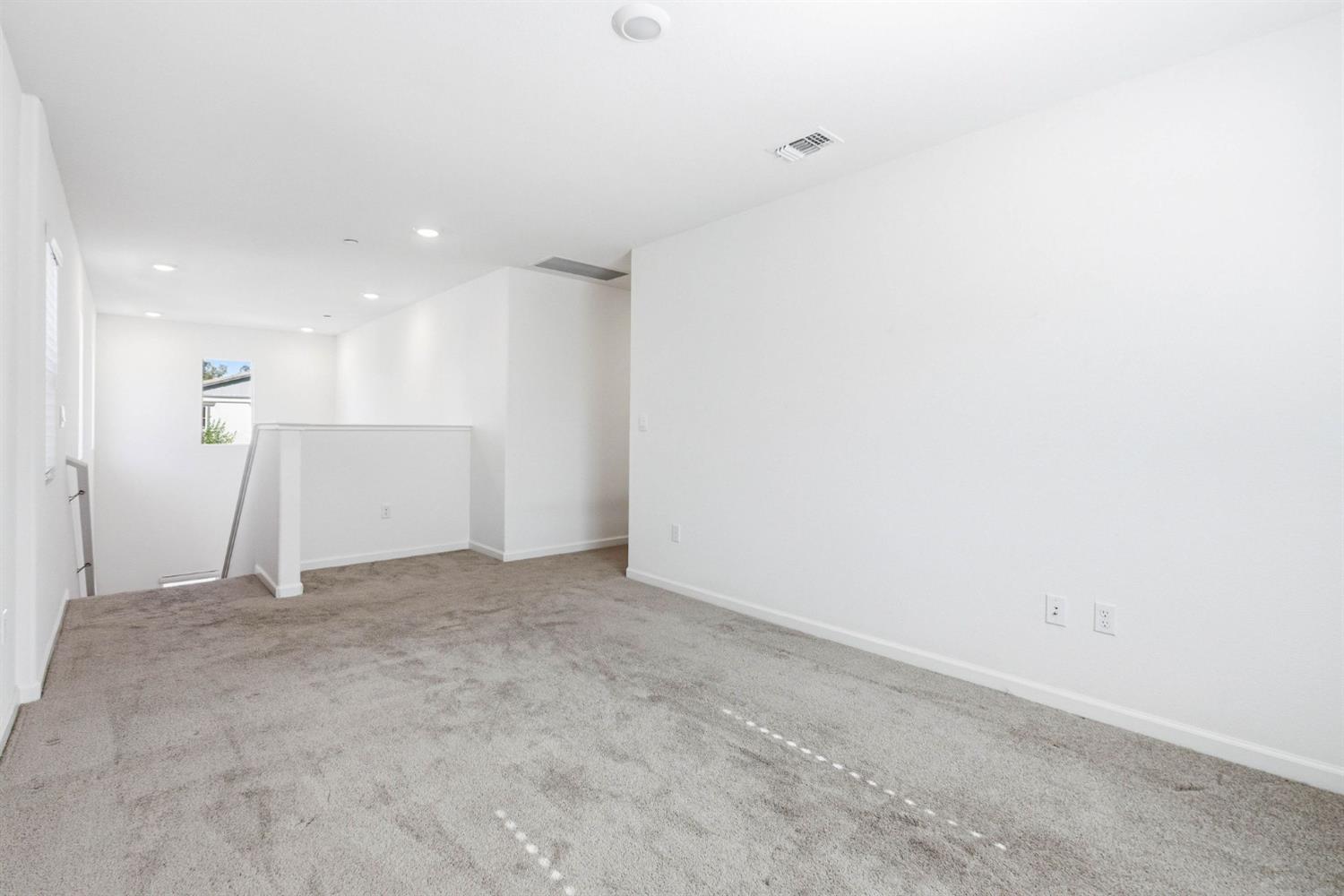 475 Half Dome Dr, Manteca, CA 95337