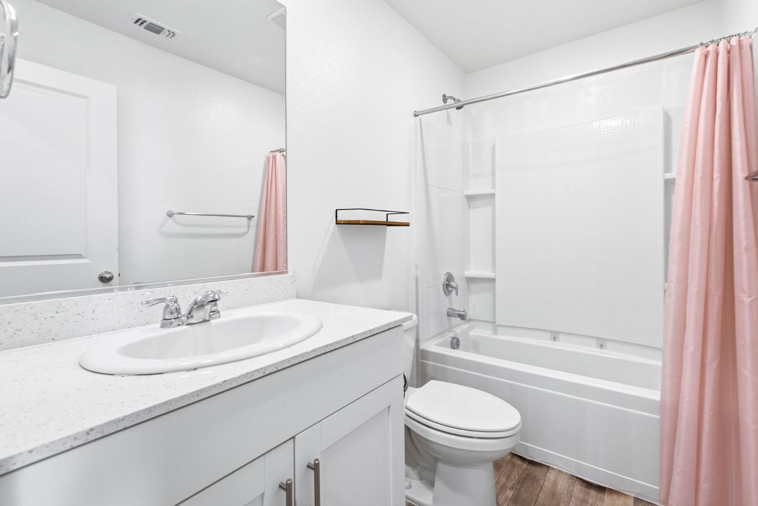 475 Half Dome Dr, Manteca, CA 95337