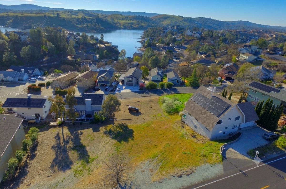 572 Poker Flat Rd, Copperopolis, CA 95228