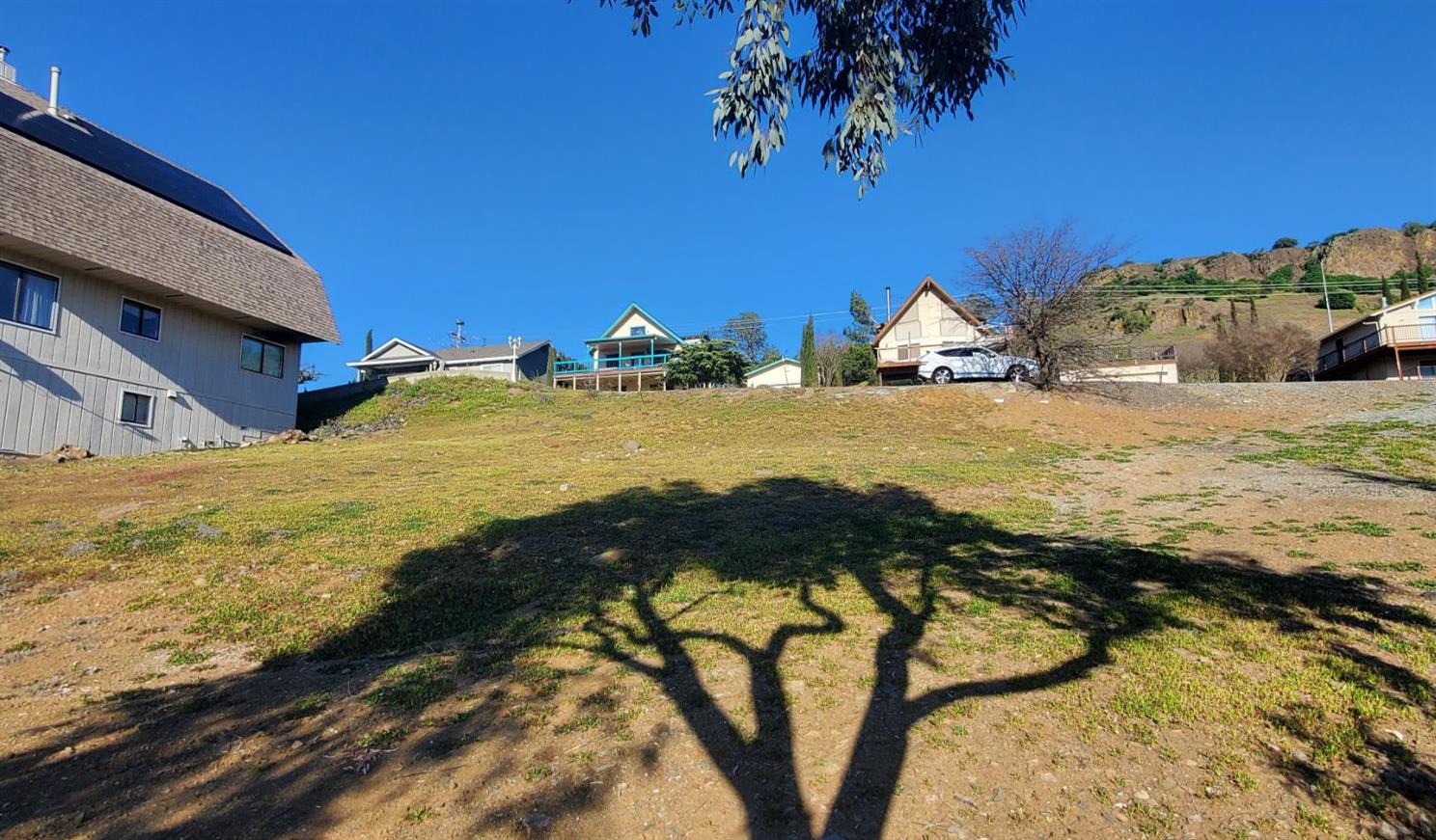 572 Poker Flat Rd, Copperopolis, CA 95228