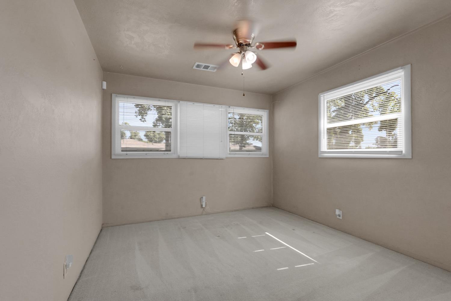 1322 1324 Del Rey Ave, Modesto, CA 95350