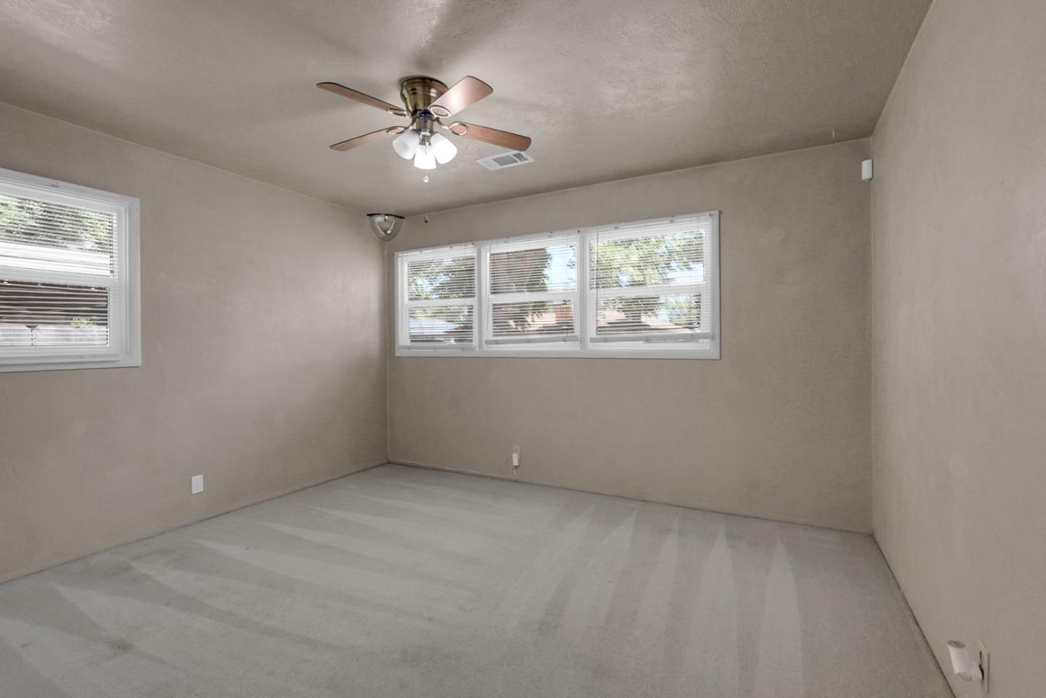 1322 1324 Del Rey Ave, Modesto, CA 95350