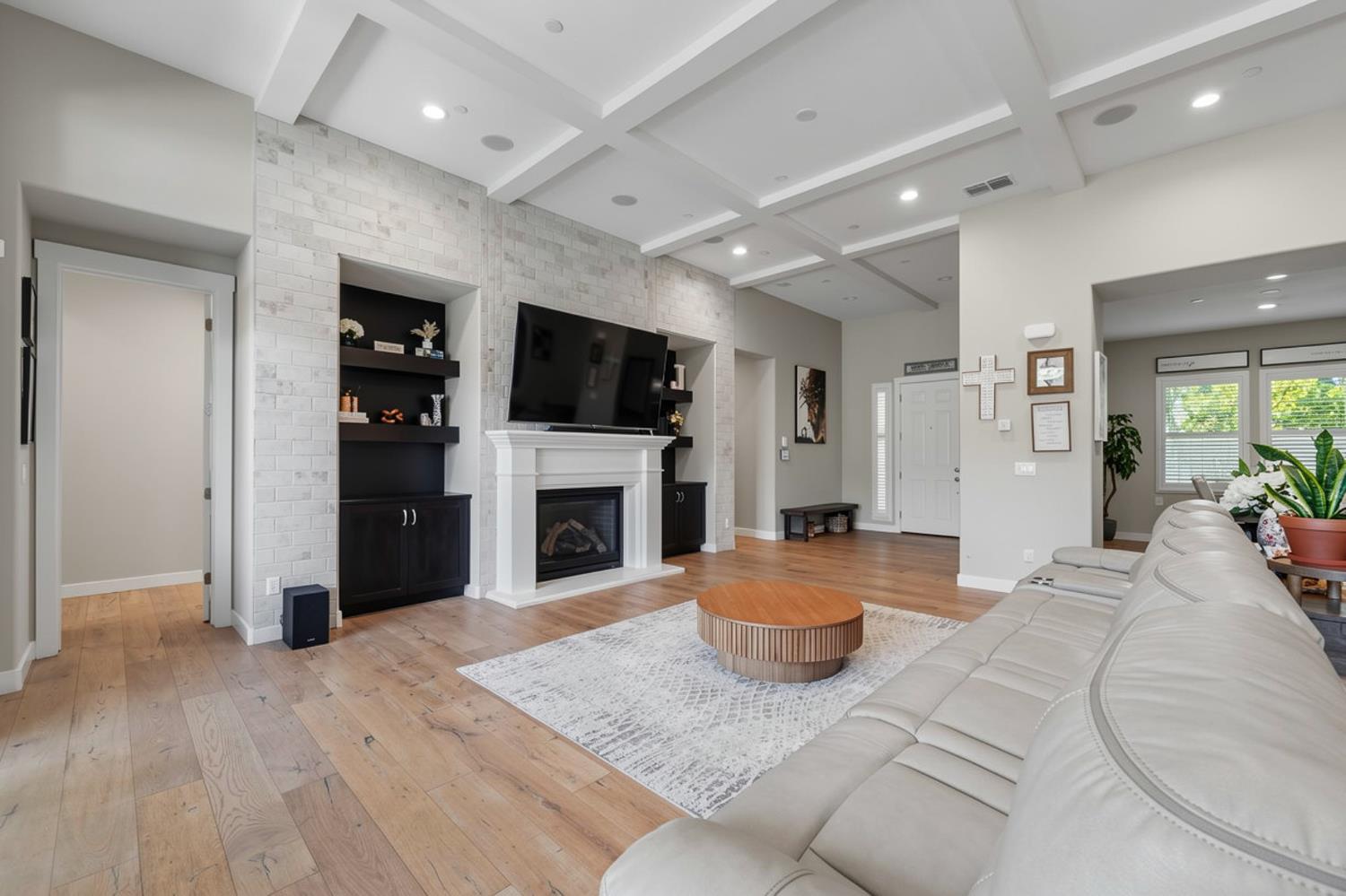 2791 E Tuolumne Rd, Turlock, CA 95382