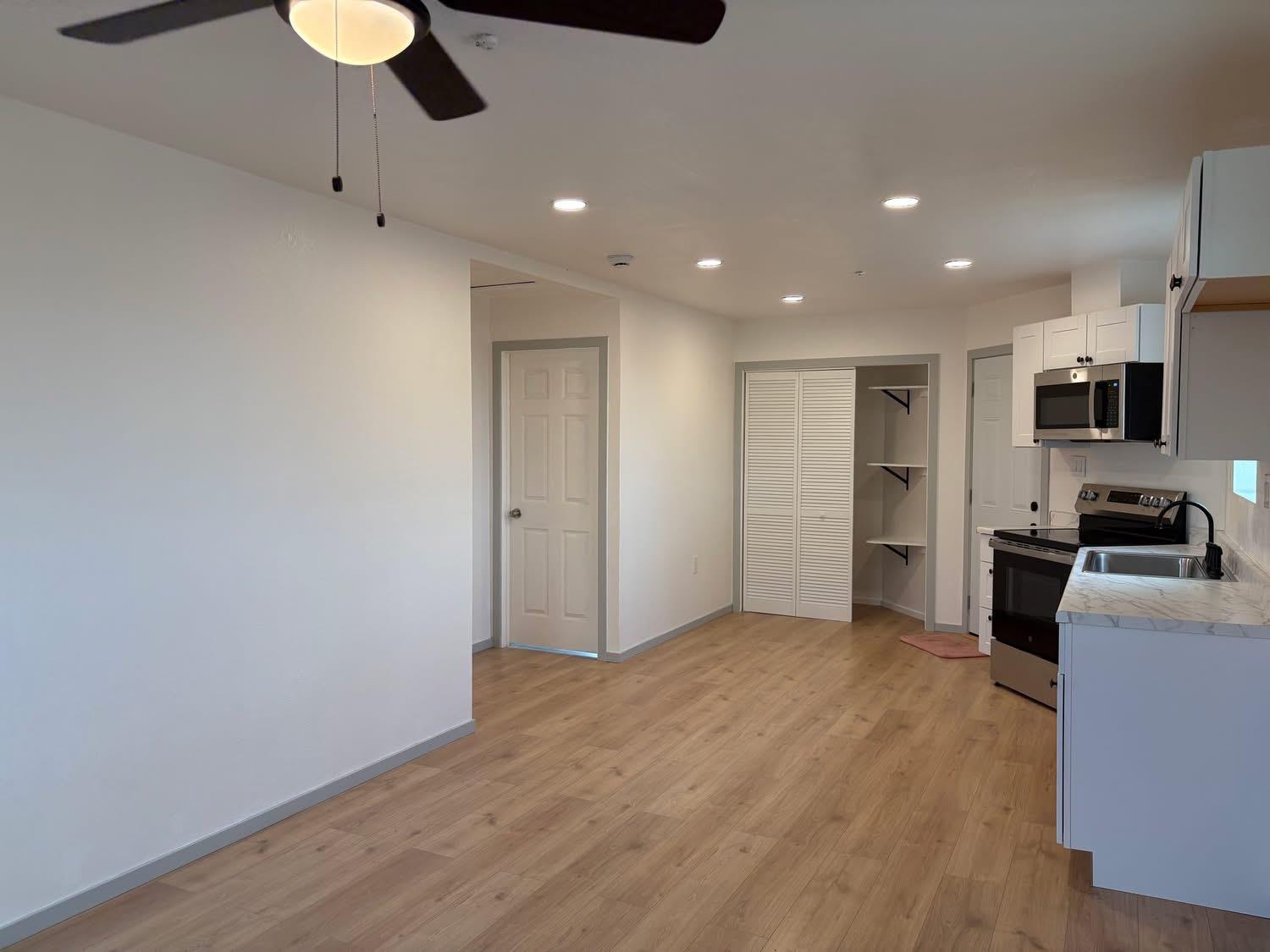 391 Yandris Ct, Los Banos, CA 93635