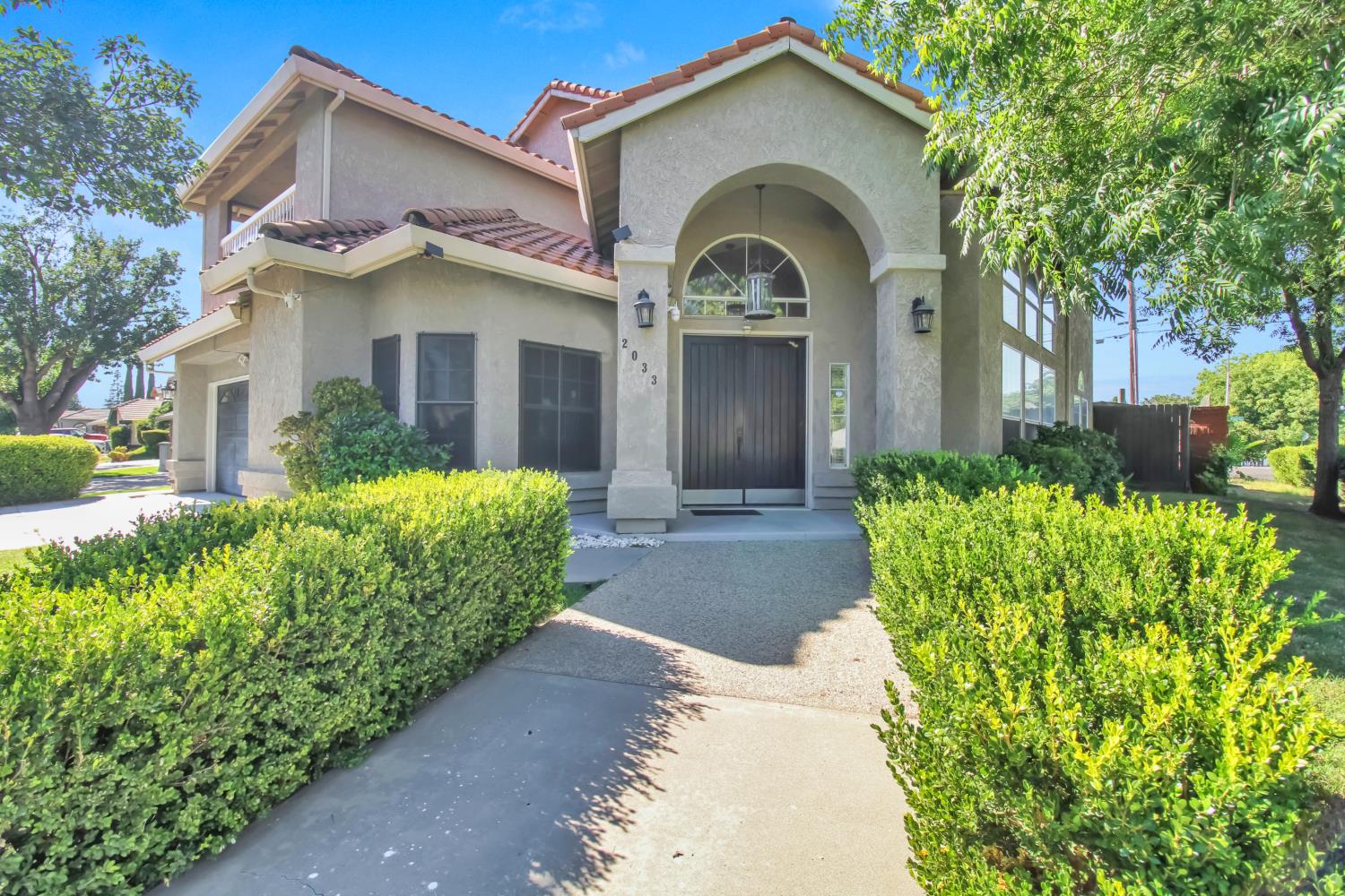 2033 Northcrest Ct, Modesto, CA 95355