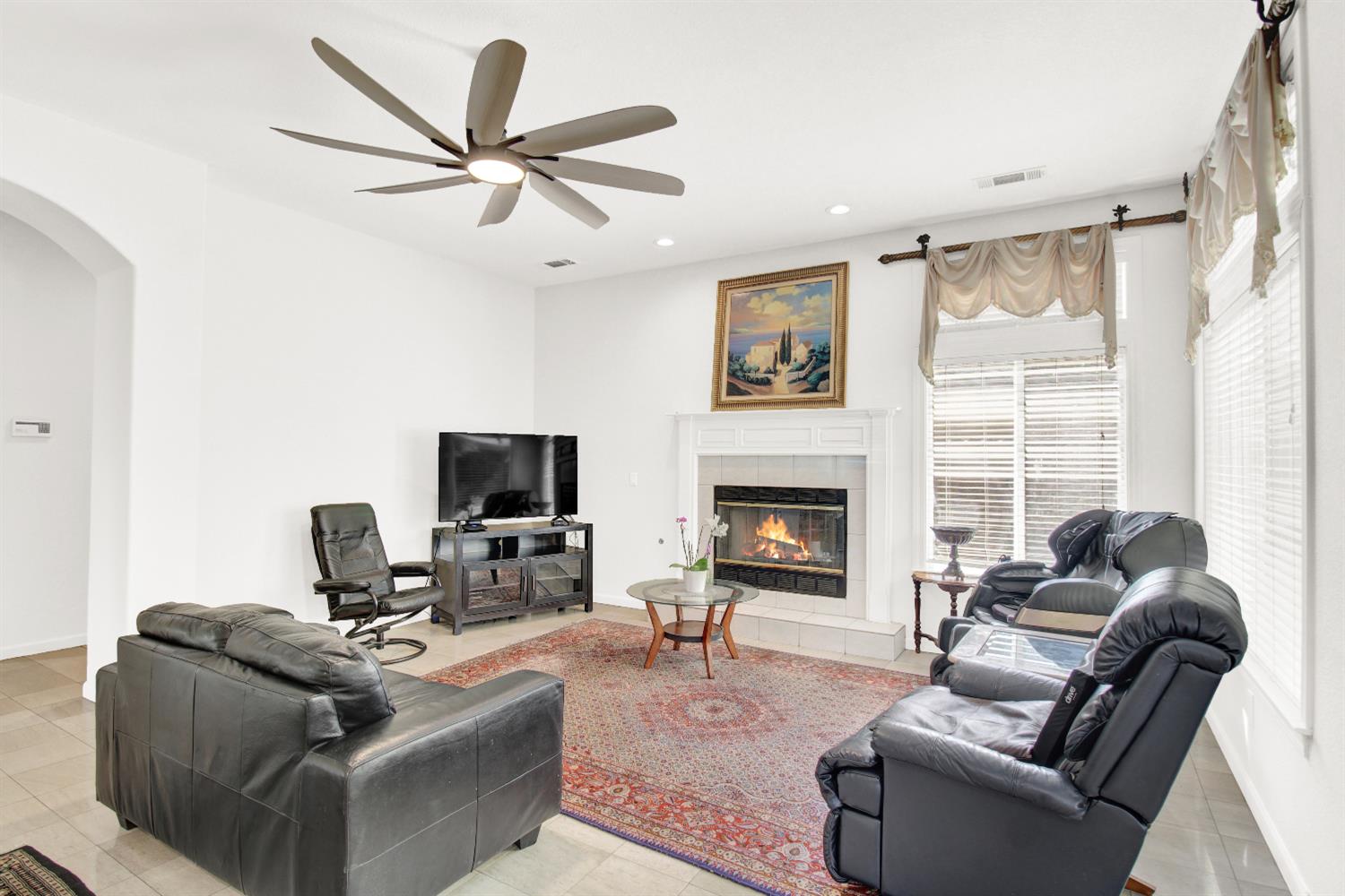 2033 Northcrest Ct, Modesto, CA 95355