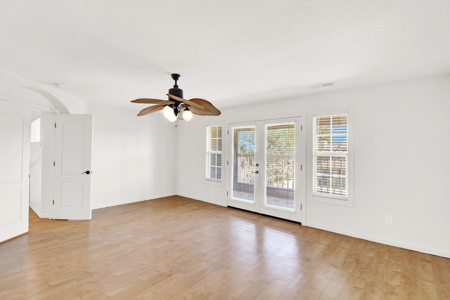 2033 Northcrest Ct, Modesto, CA 95355