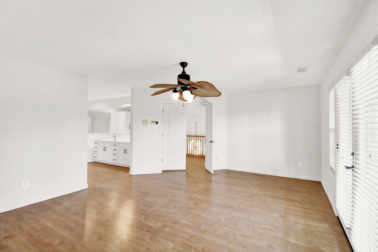 2033 Northcrest Ct, Modesto, CA 95355