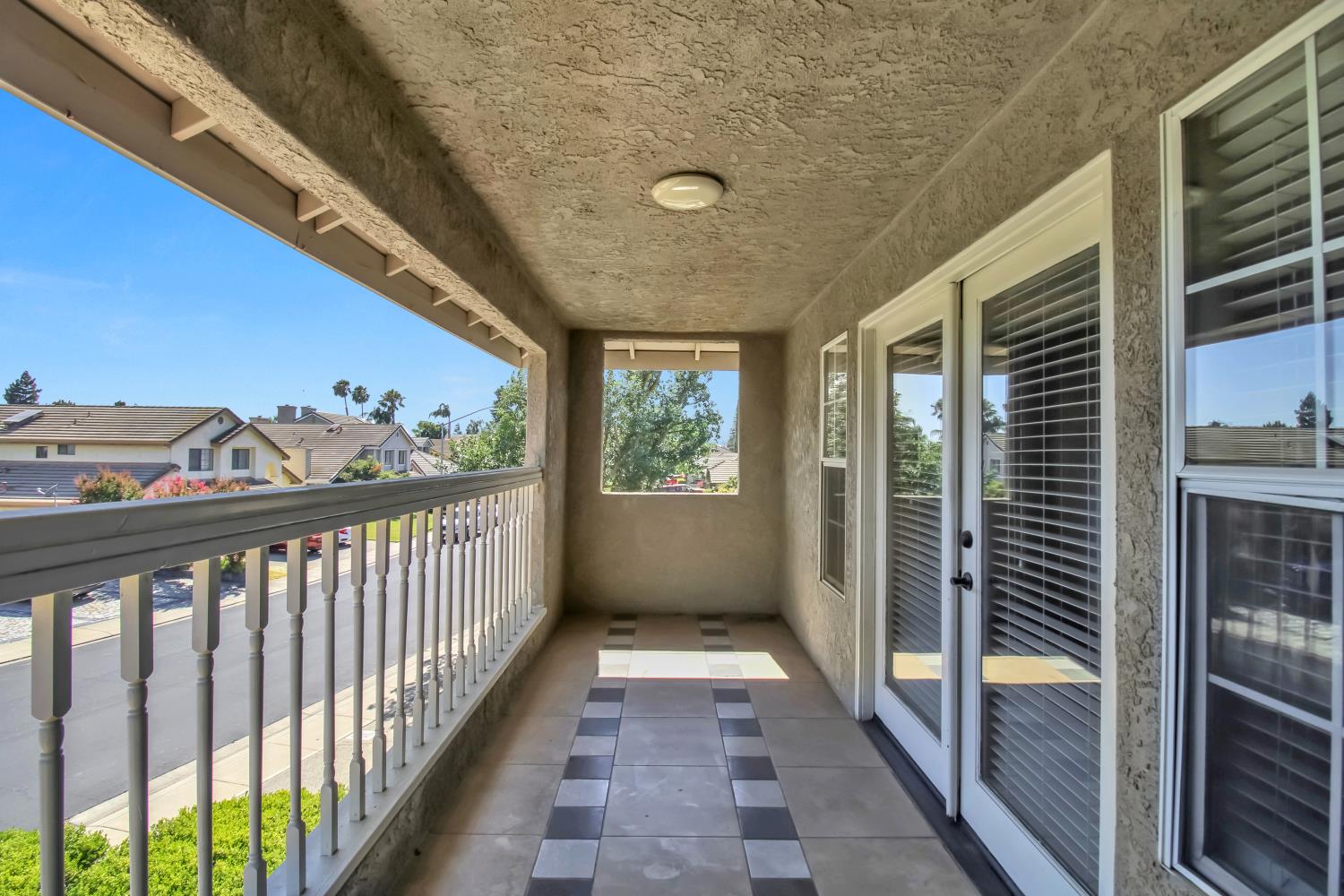 2033 Northcrest Ct, Modesto, CA 95355