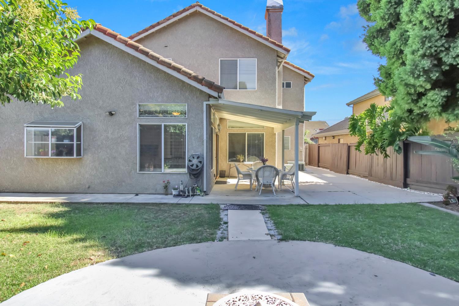 2033 Northcrest Ct, Modesto, CA 95355