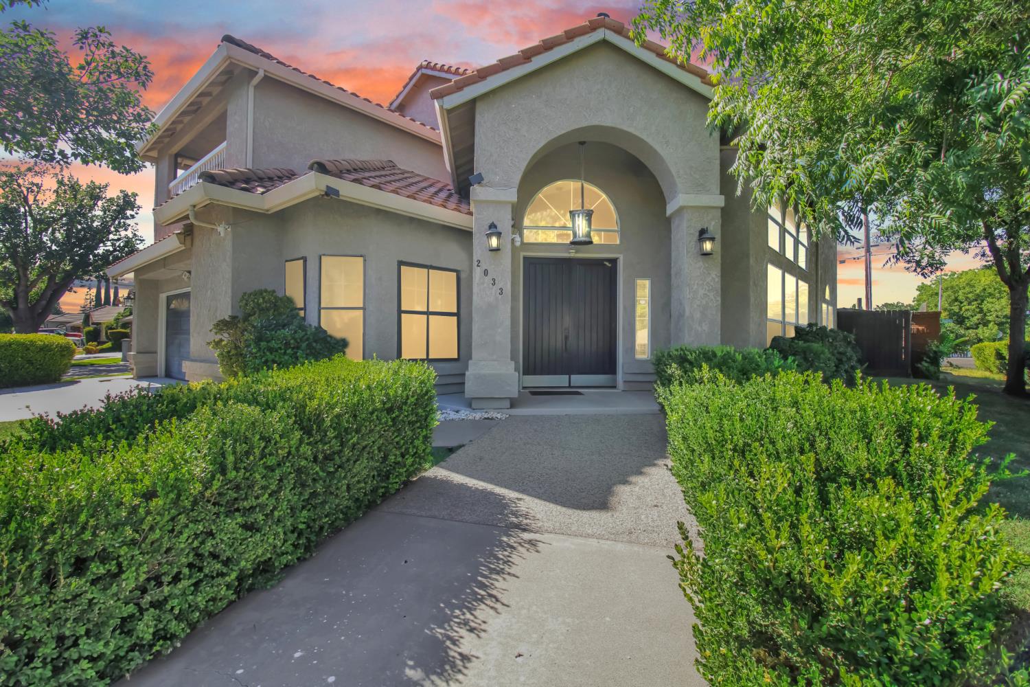 2033 Northcrest Ct, Modesto, CA 95355