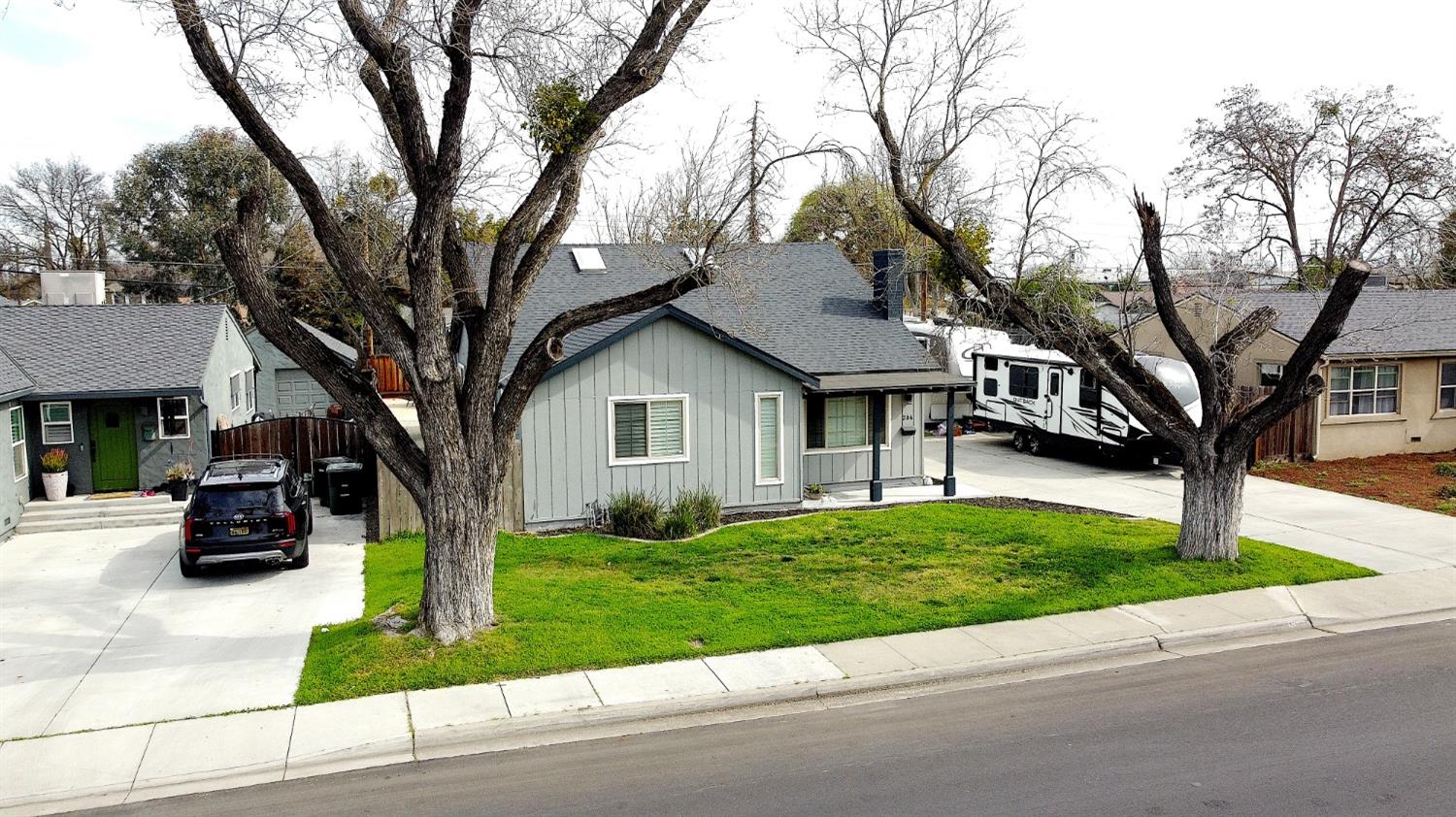 204 N Santa Ana Ave, Modesto, CA 95354