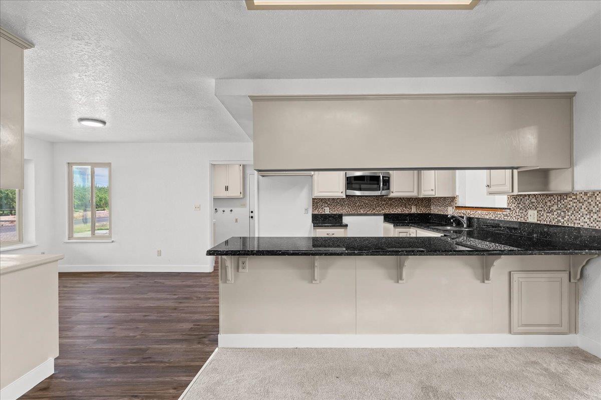 5907 Crow Rd, Oakdale, CA 95361