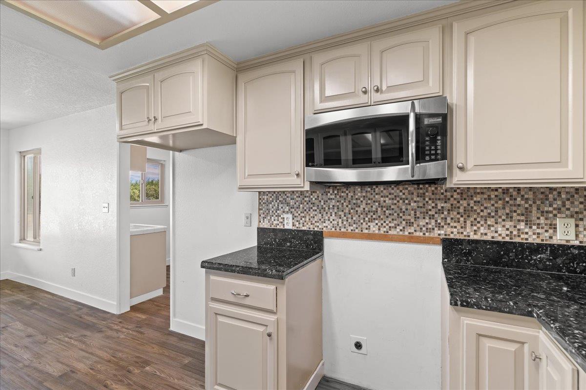 5907 Crow Rd, Oakdale, CA 95361