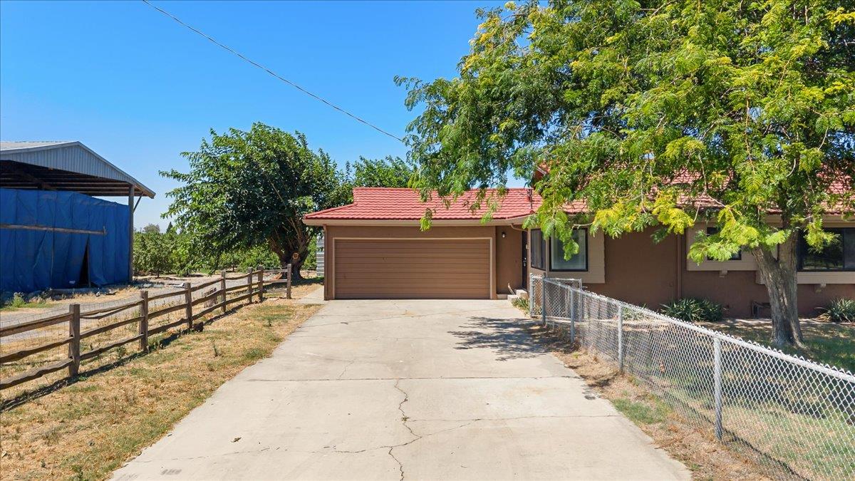 5737 Crow Rd, Oakdale, CA 95361