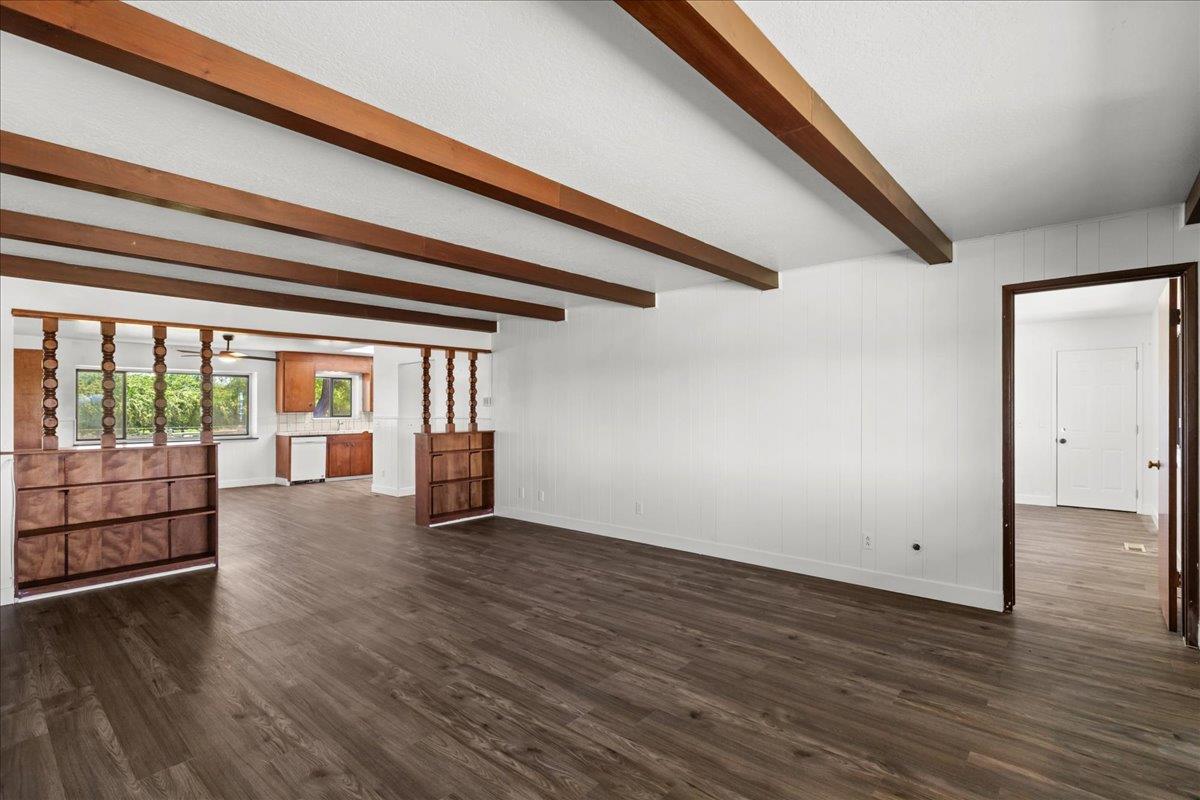 5737 Crow Rd, Oakdale, CA 95361