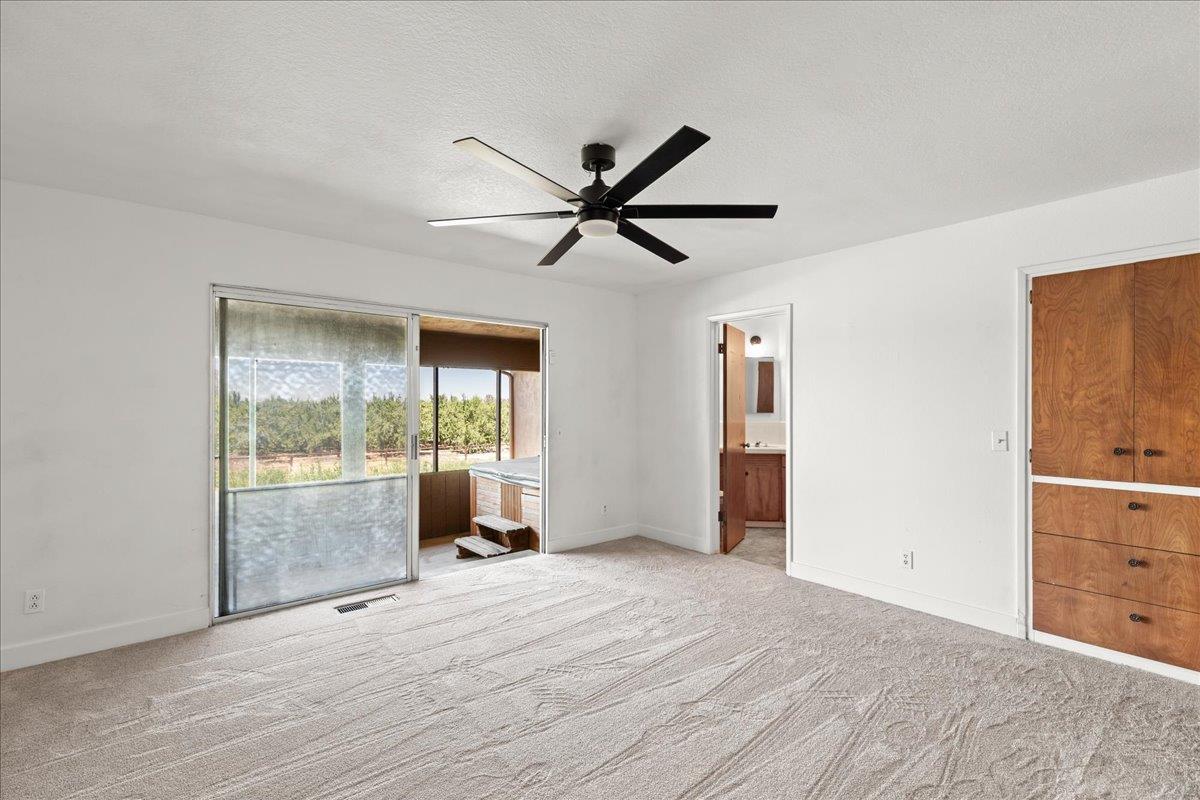 5737 Crow Rd, Oakdale, CA 95361