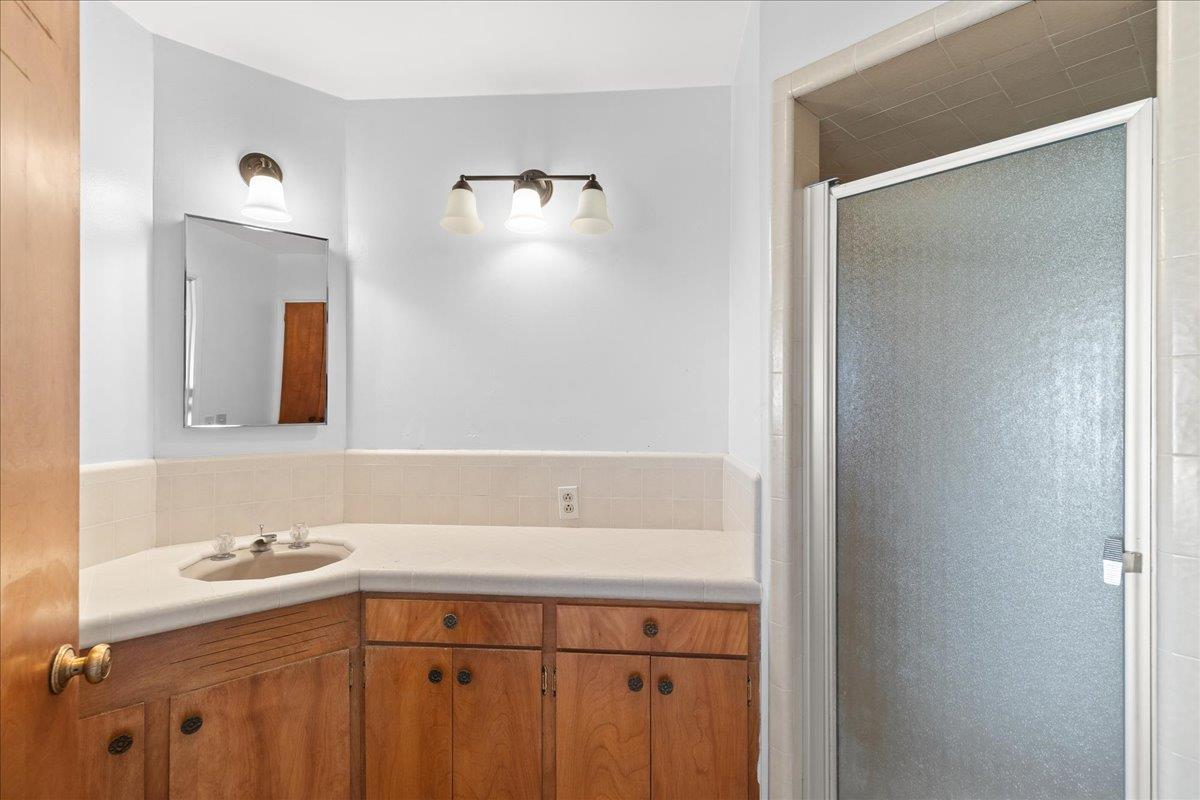 5737 Crow Rd, Oakdale, CA 95361