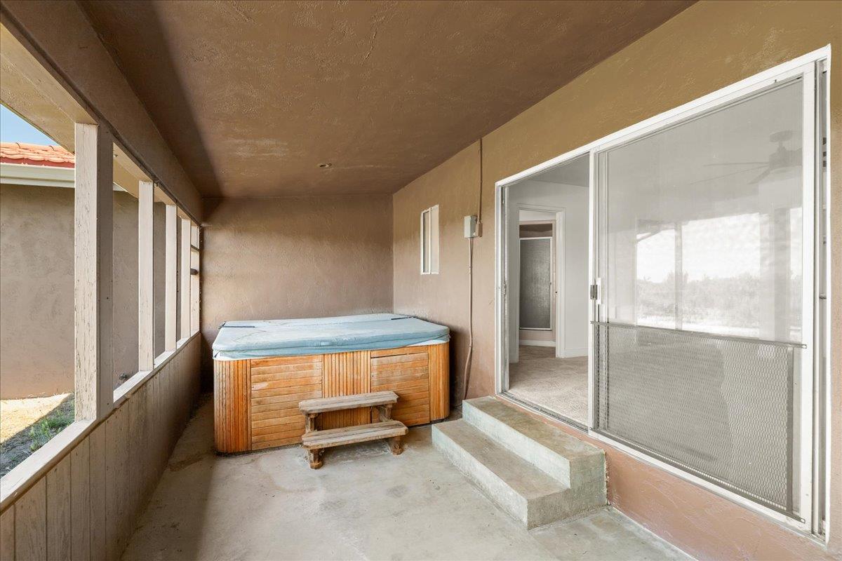 5737 Crow Rd, Oakdale, CA 95361