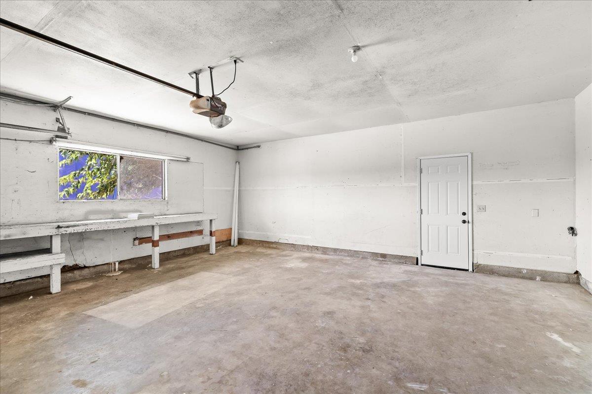 5737 Crow Rd, Oakdale, CA 95361