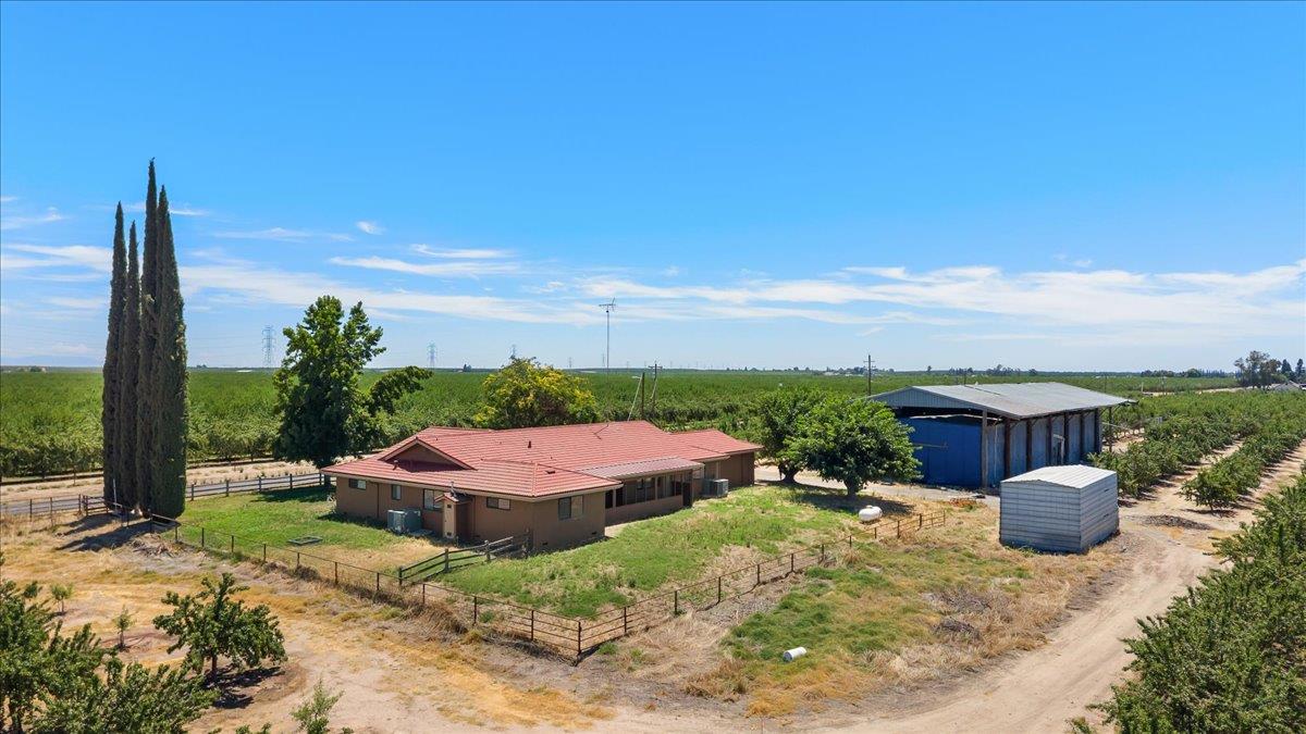 5737 Crow Rd, Oakdale, CA 95361