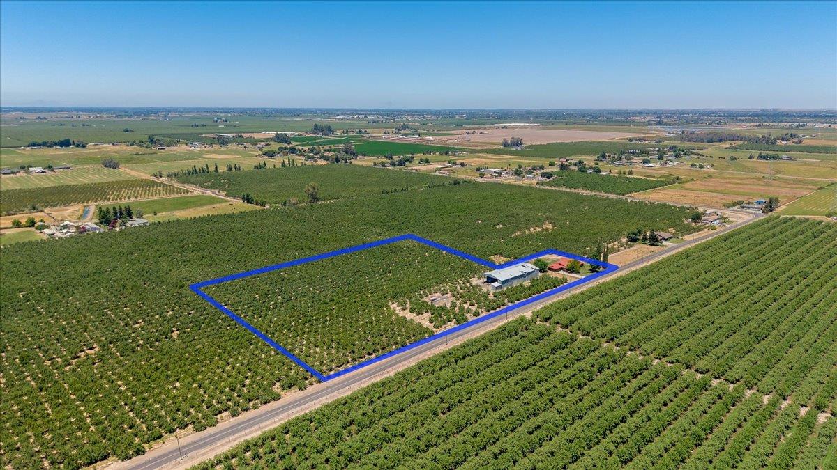 5737 Crow Rd, Oakdale, CA 95361