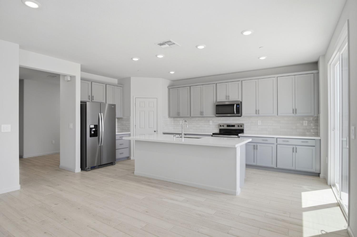 1759 Eagle River Ave, Manteca, CA 95337