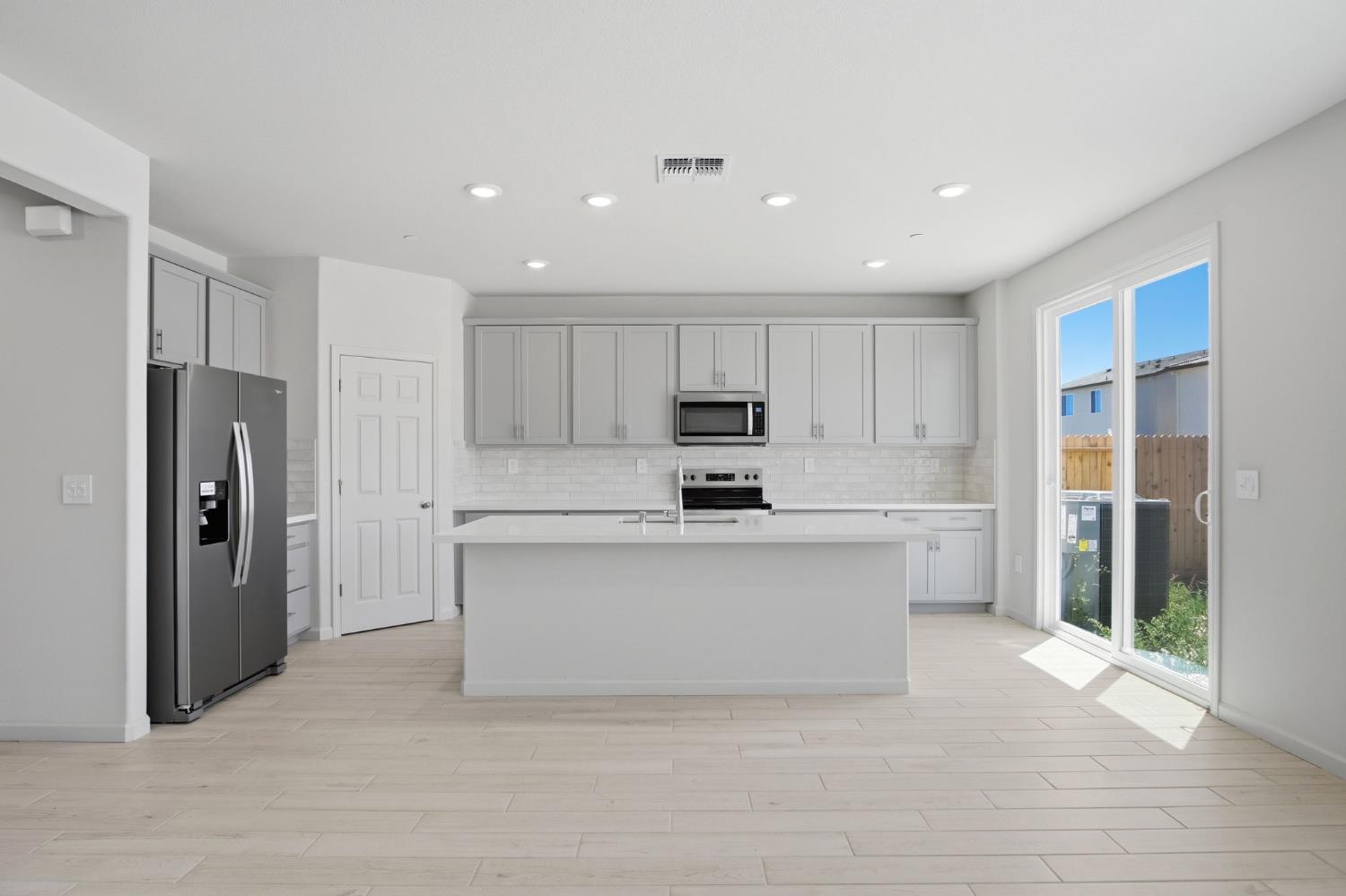 1759 Eagle River Ave, Manteca, CA 95337