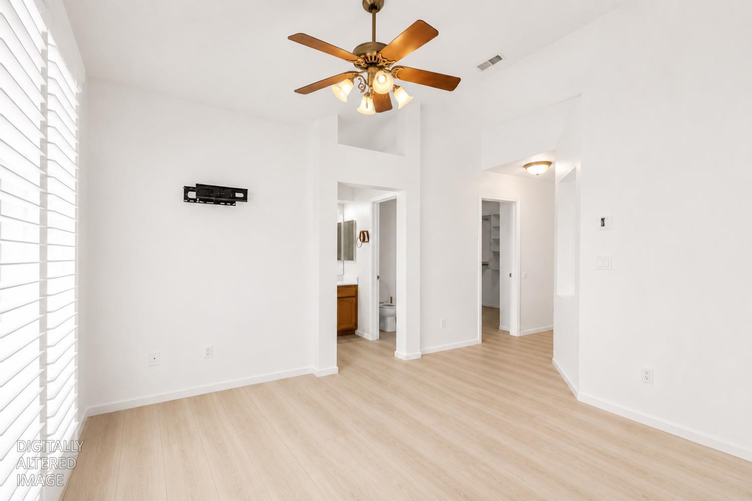 1080 Zumstein Dr, Ripon, CA 95366