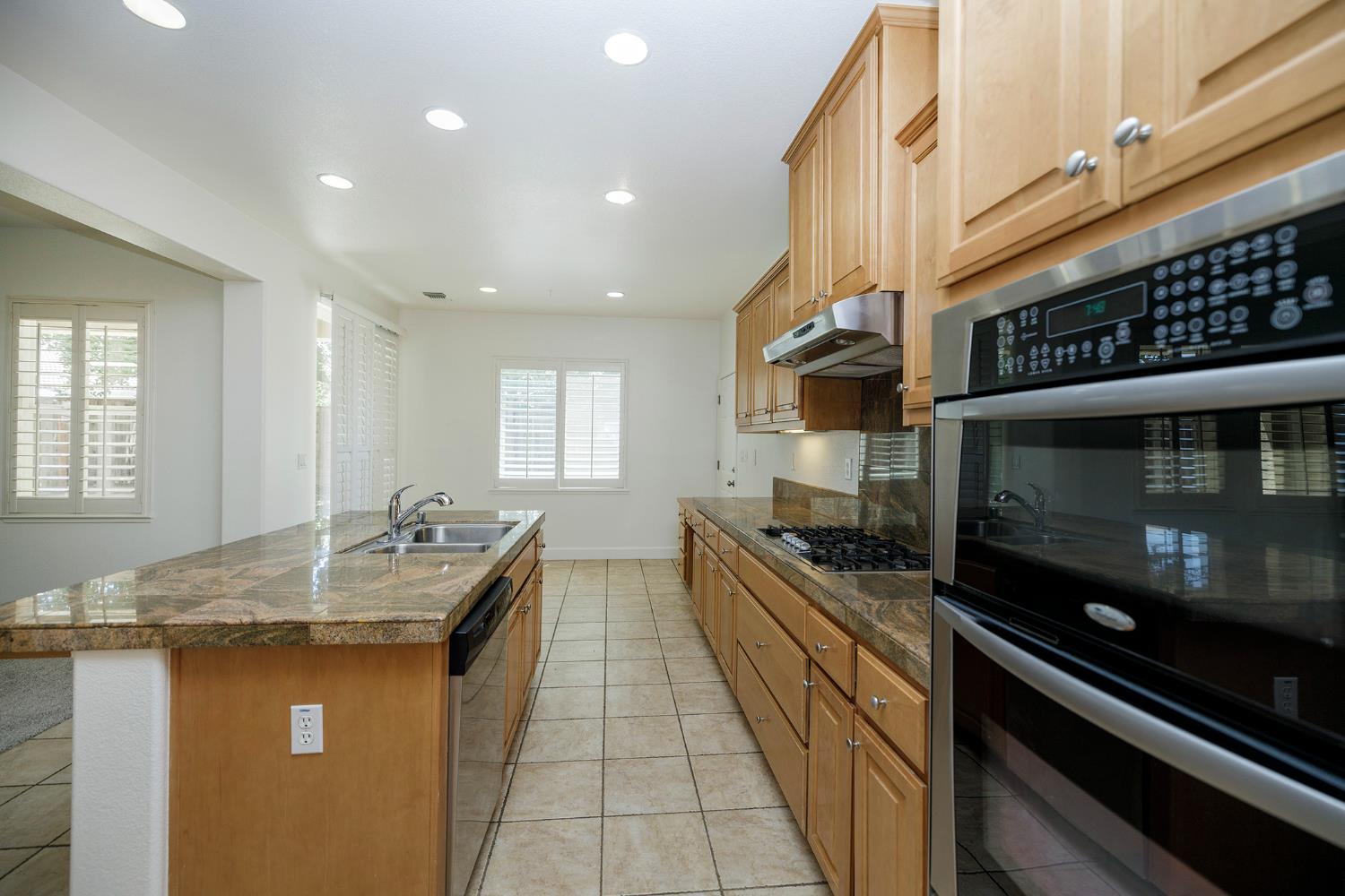 2049 Baluchi Way, Oakdale, CA 95361
