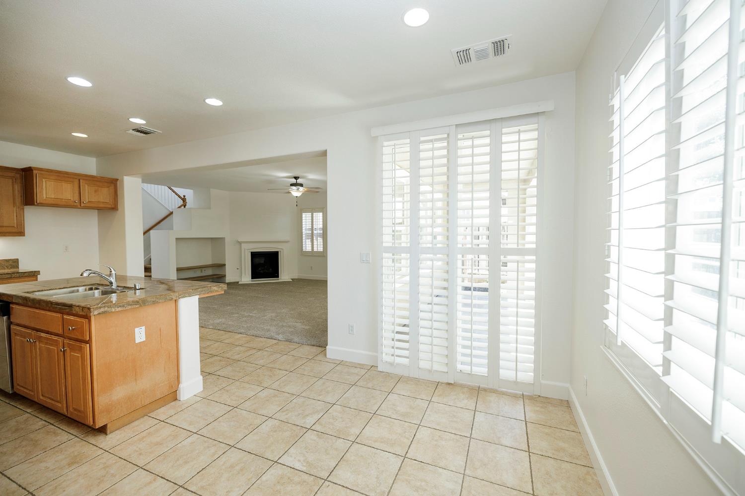 2049 Baluchi Way, Oakdale, CA 95361