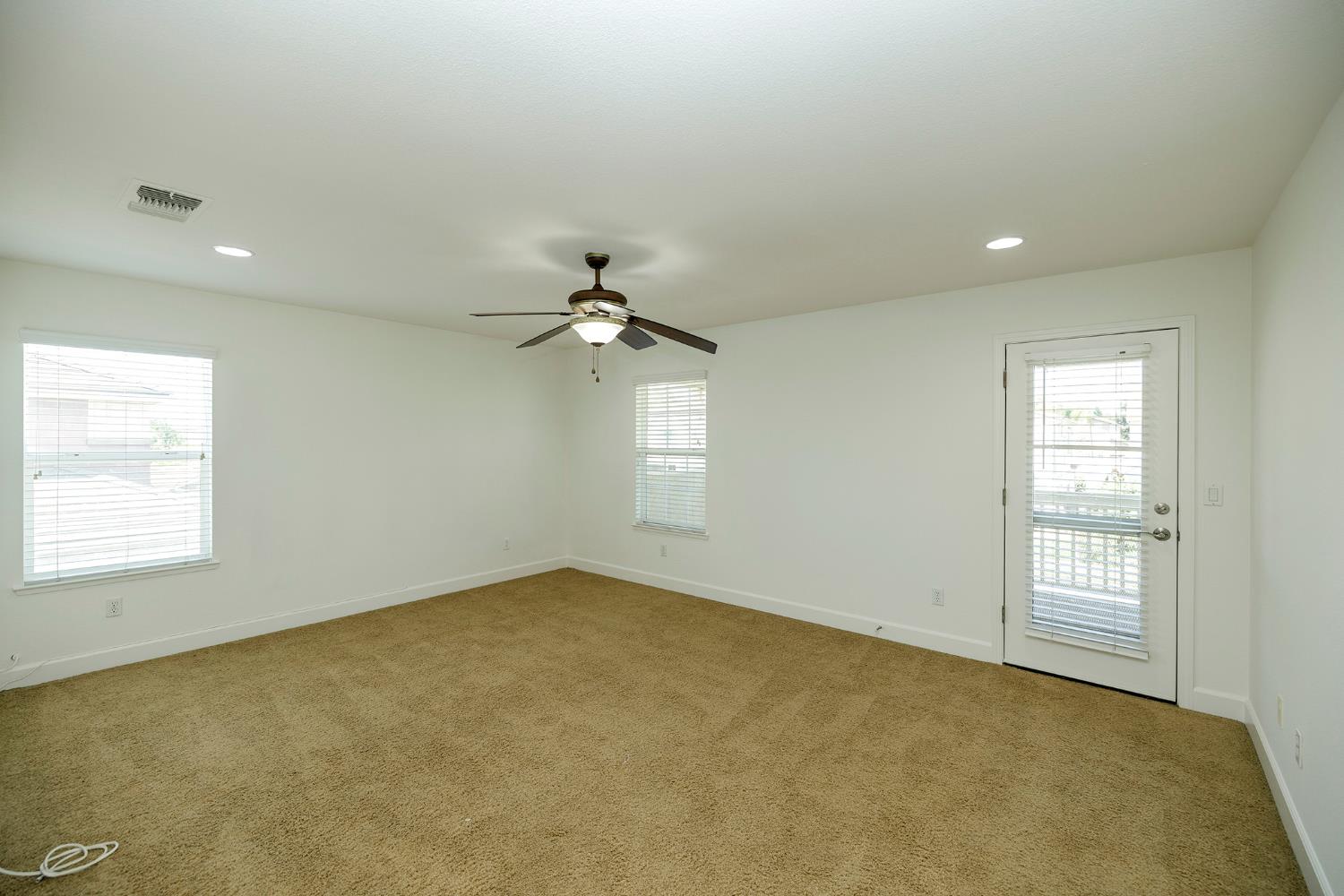 2049 Baluchi Way, Oakdale, CA 95361