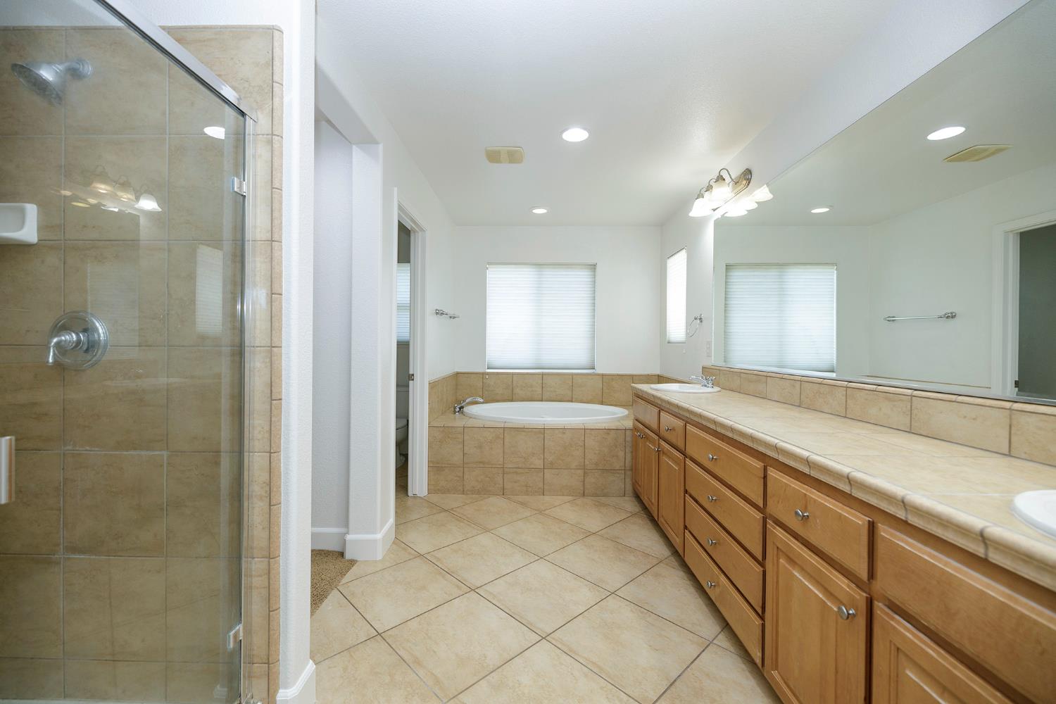 2049 Baluchi Way, Oakdale, CA 95361